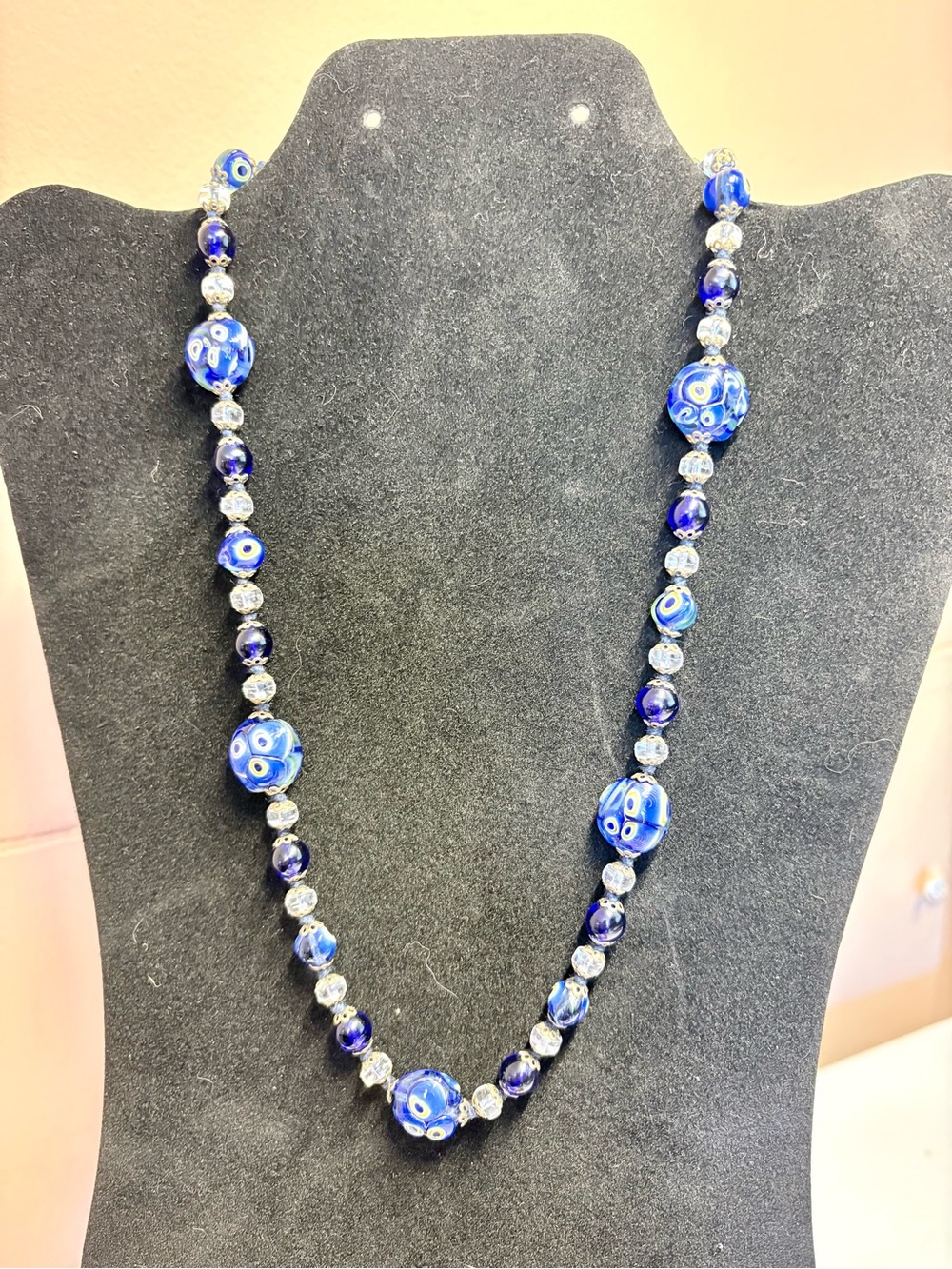 Beautiful vintage cobalt millefiori necklace - Picture 4 of 4